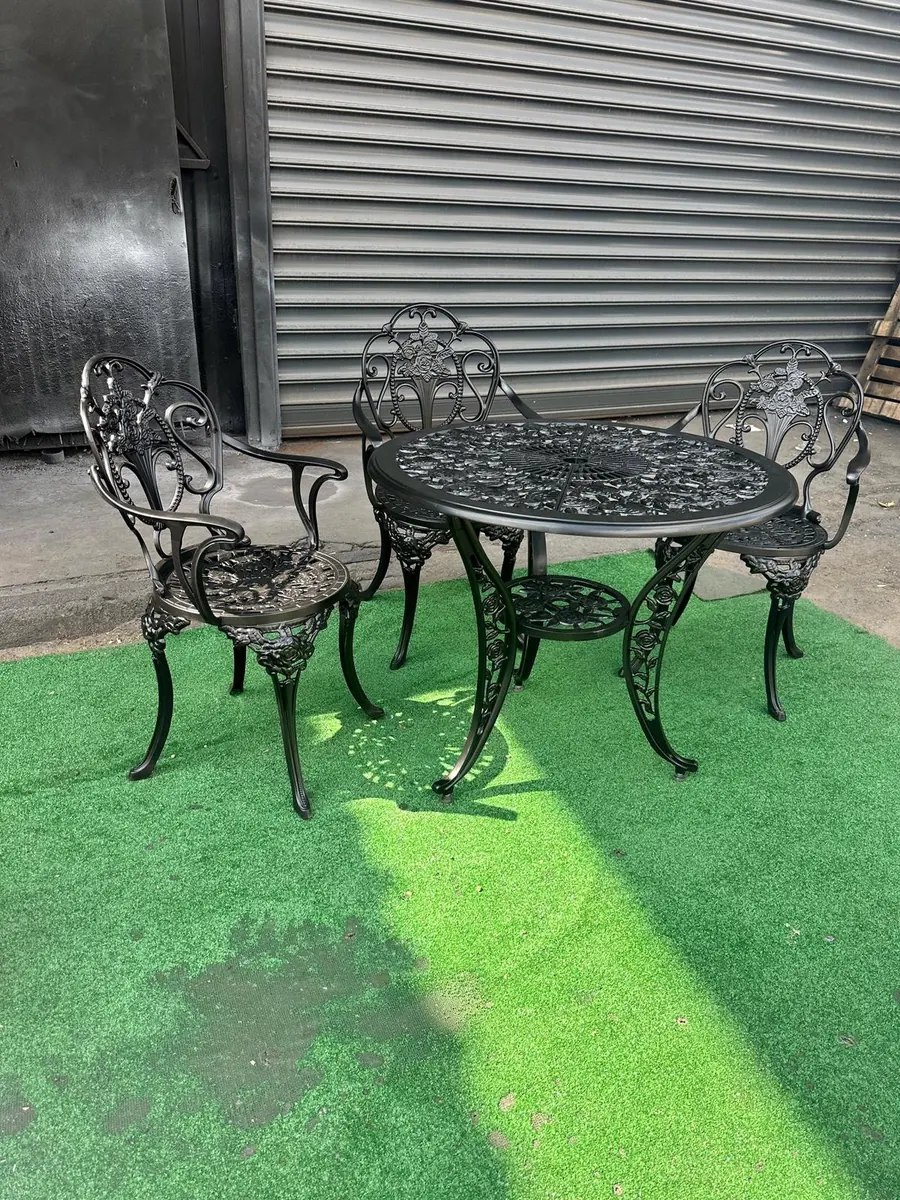 How to Prepare Cast Garden Furniture for Winter