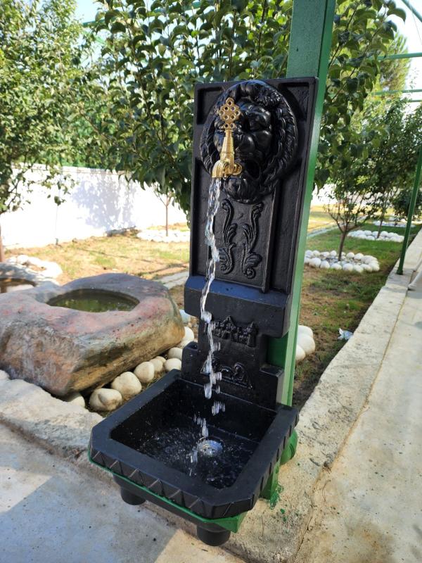 The Lion Döküm Çeşme 