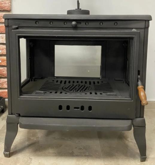 Knidos Lux Cast Iron Stove