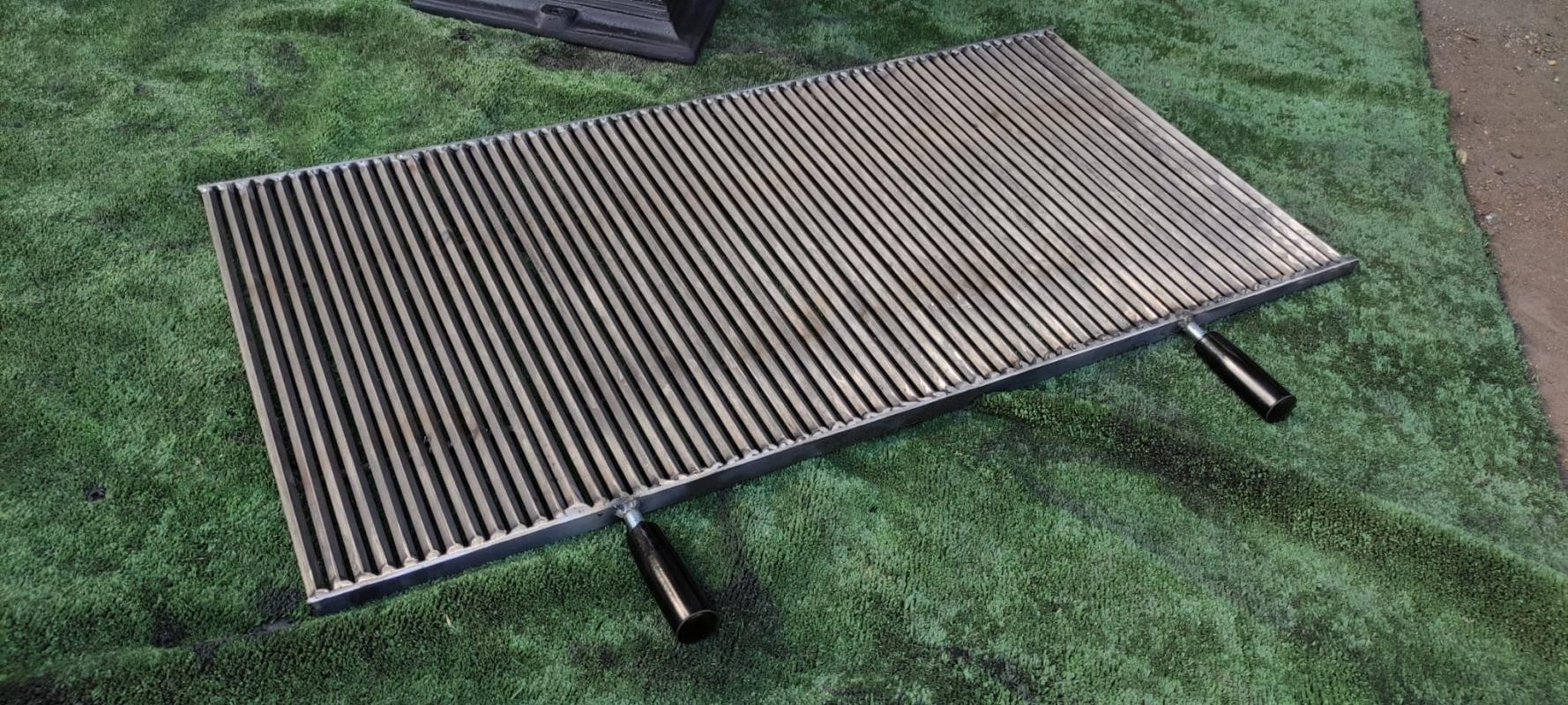 Professional Solid Steel Steakhouse Grate