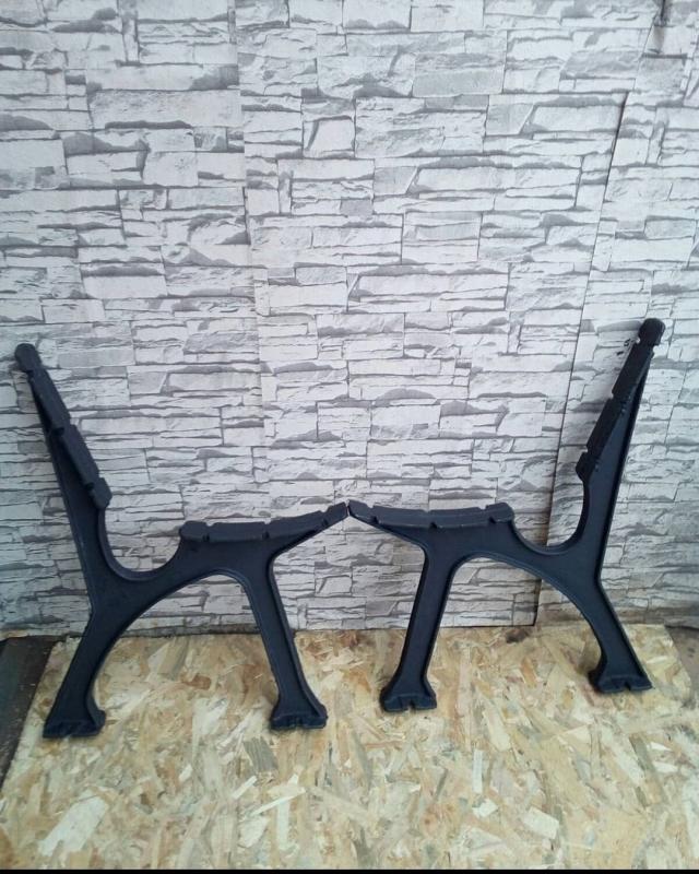  Cast Bench Leg
